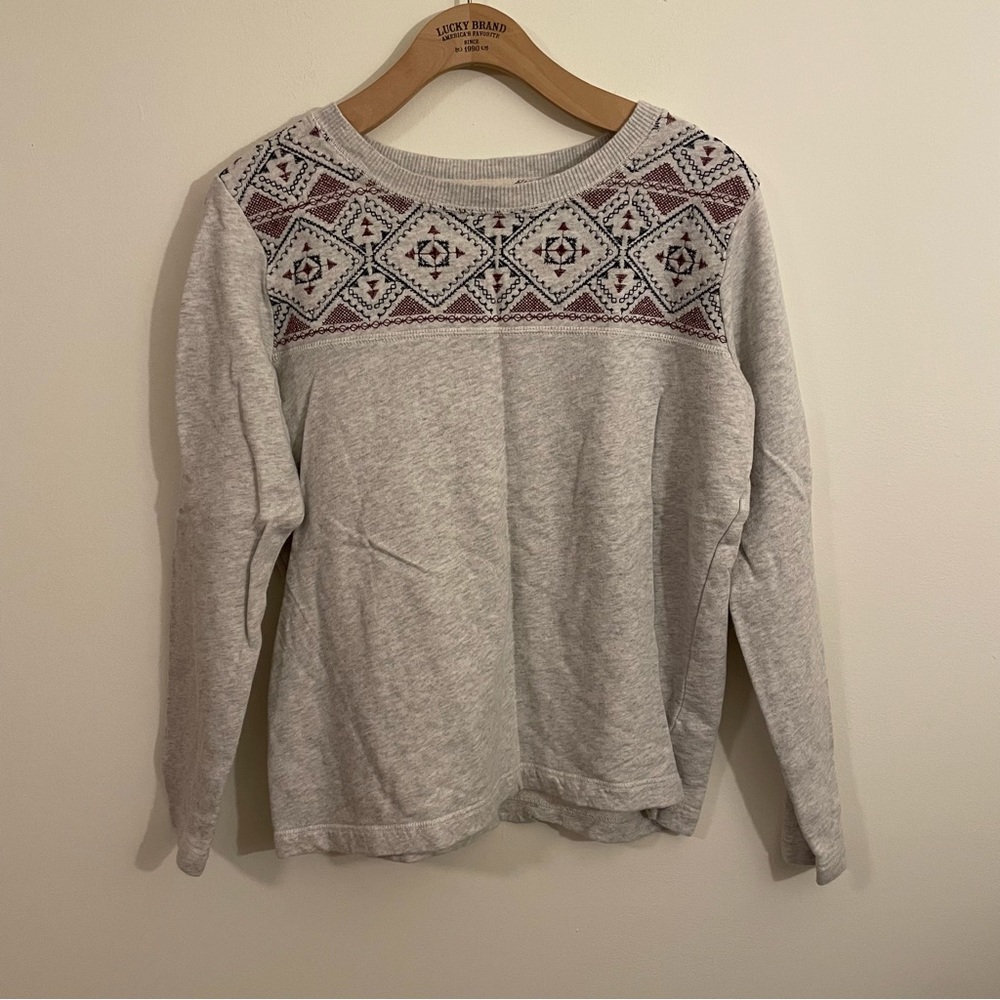 Eddie Bauer embroidered crewneck sweater
